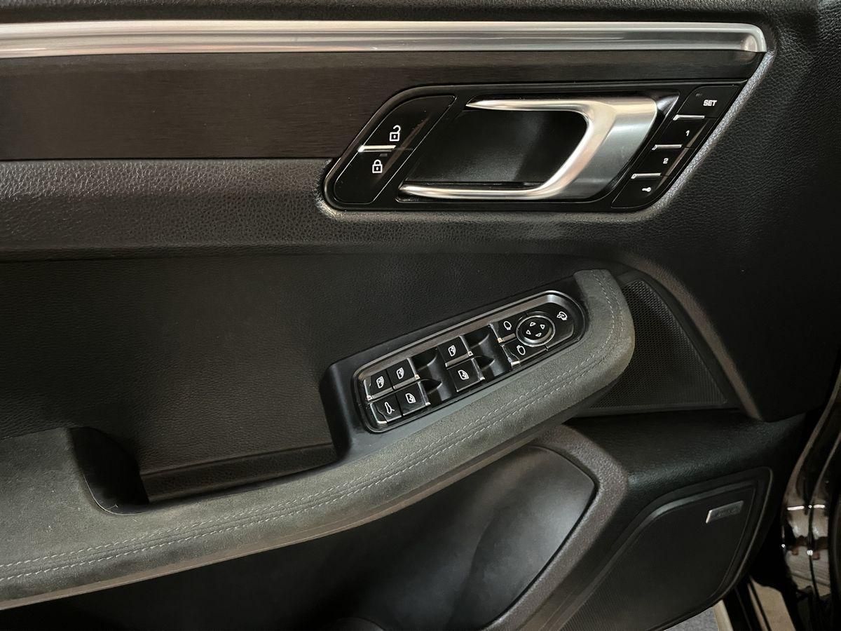 Porsche GTS V6 TURBO - Samsaru's Car Outlet
