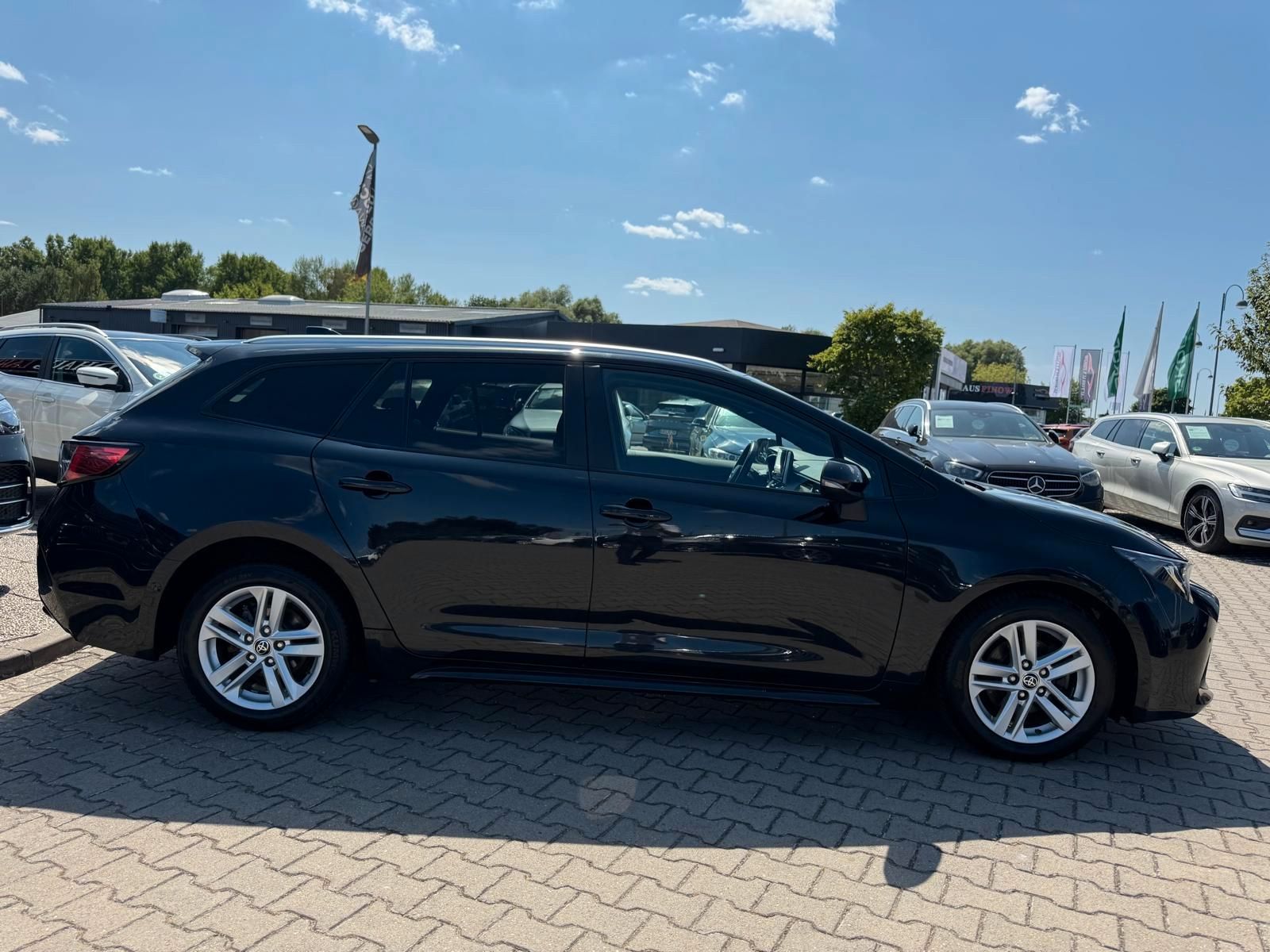 Toyota Corolla Touring Sports Hybrid Business Edition - Samsaru's Car Outlet