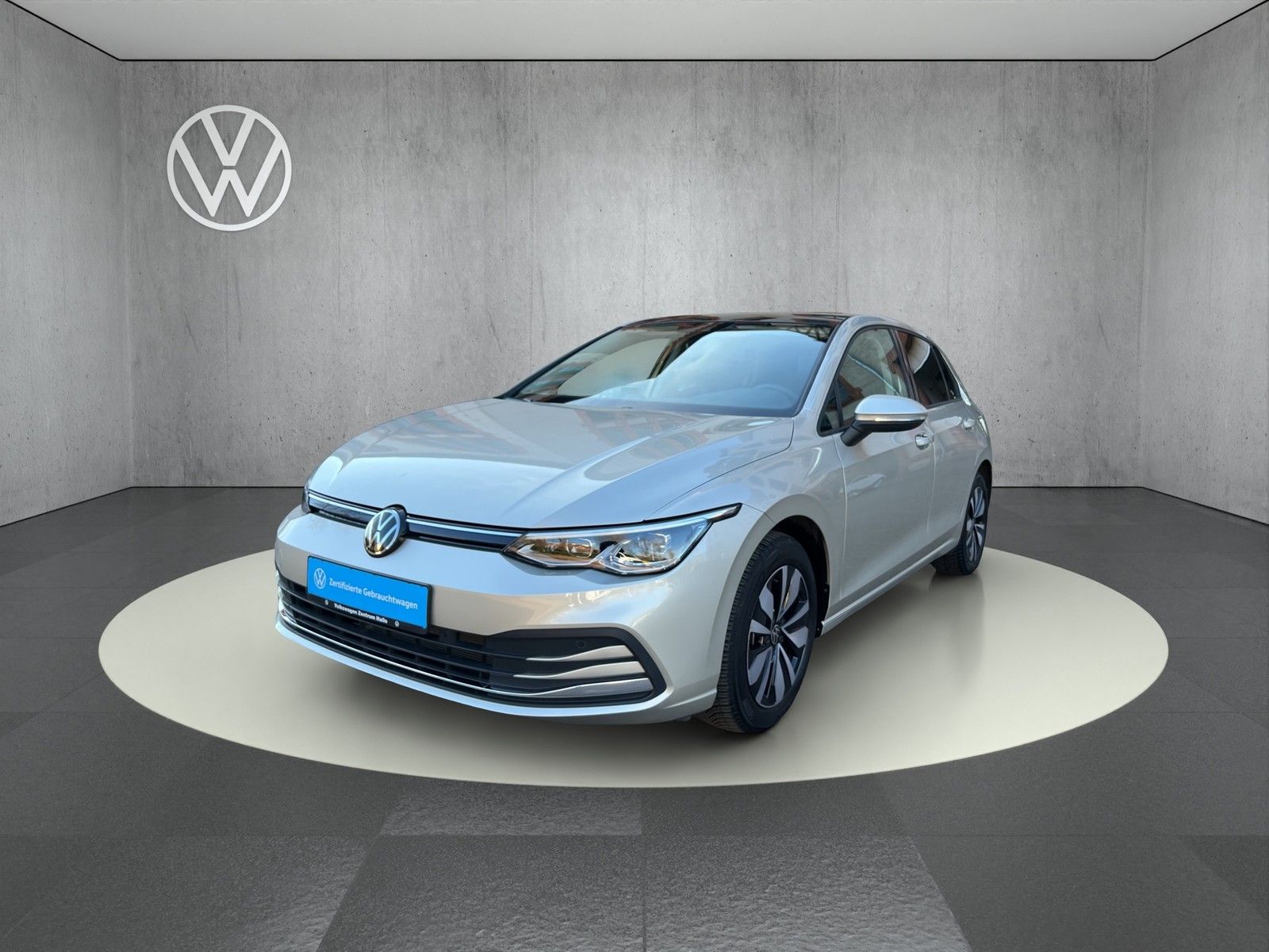 Volkswagen Golf VIII 1.5 eTSI Move DSG - Samsaru's Car Outlet