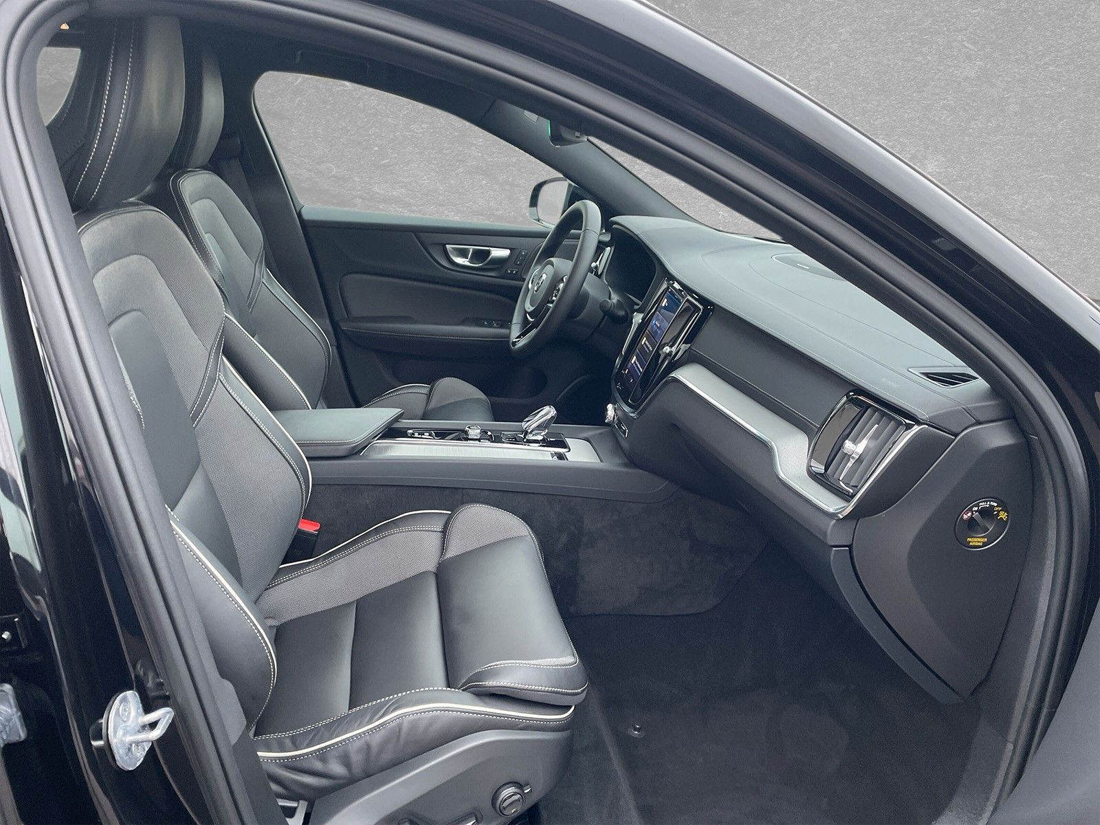 Volvo S60 B5 AWD Mild-Hybrid Ultimate Dark ACC BLIS SD