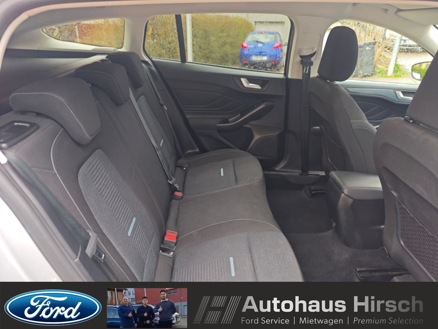 Ford Focus Turnier Active Navi LED ACC Apple CarPlay