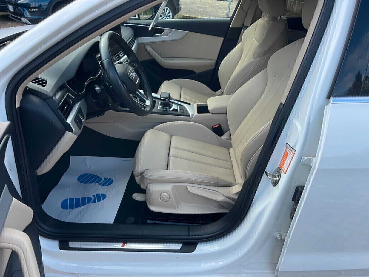 Audi A4 Avant 40 TDI S tronic S line - Samsaru's Car Outlet