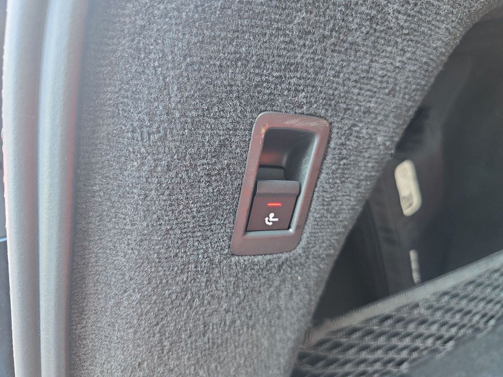 Audi A6 Avant 50 TDI qu S line - Samsaru's Car Outlet