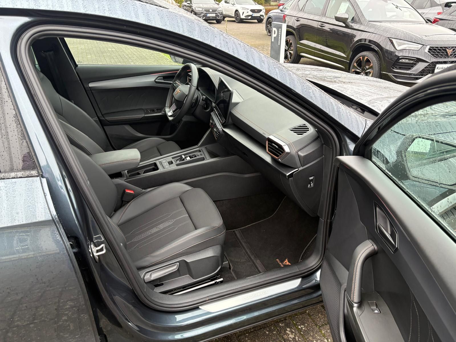 Cupra Formentor 1.4 e-HYBRID VZ DSG - Samsaru's Car Outlet