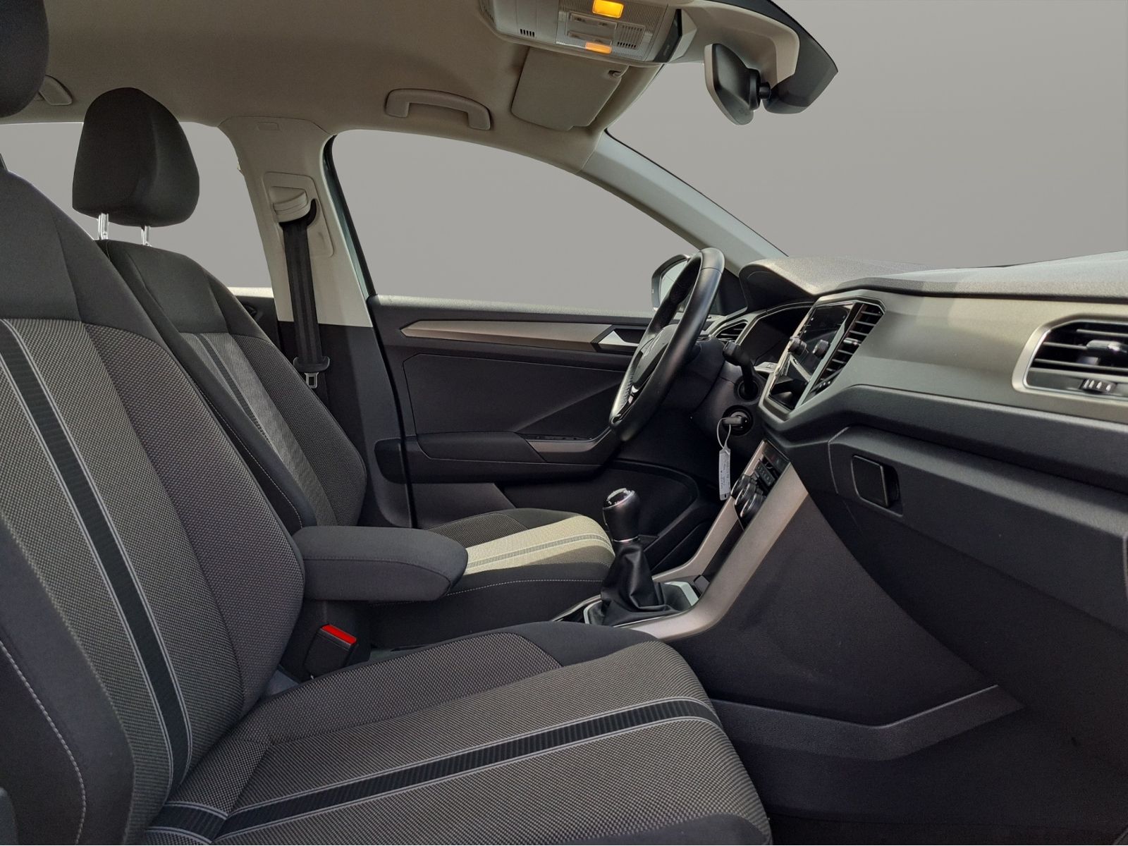 Volkswagen T-ROC 1.5 TSI Style - Samsaru's Car Outlet