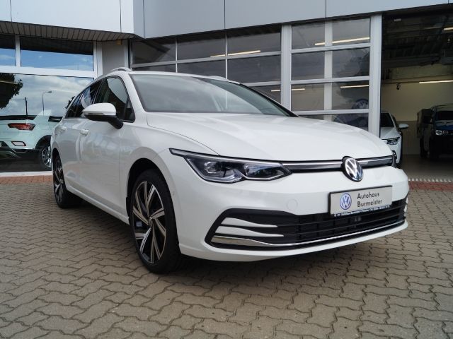 Volkswagen Golf VIII Variant 1.5 TSI ACTIVE - Samsaru's Car Outlet