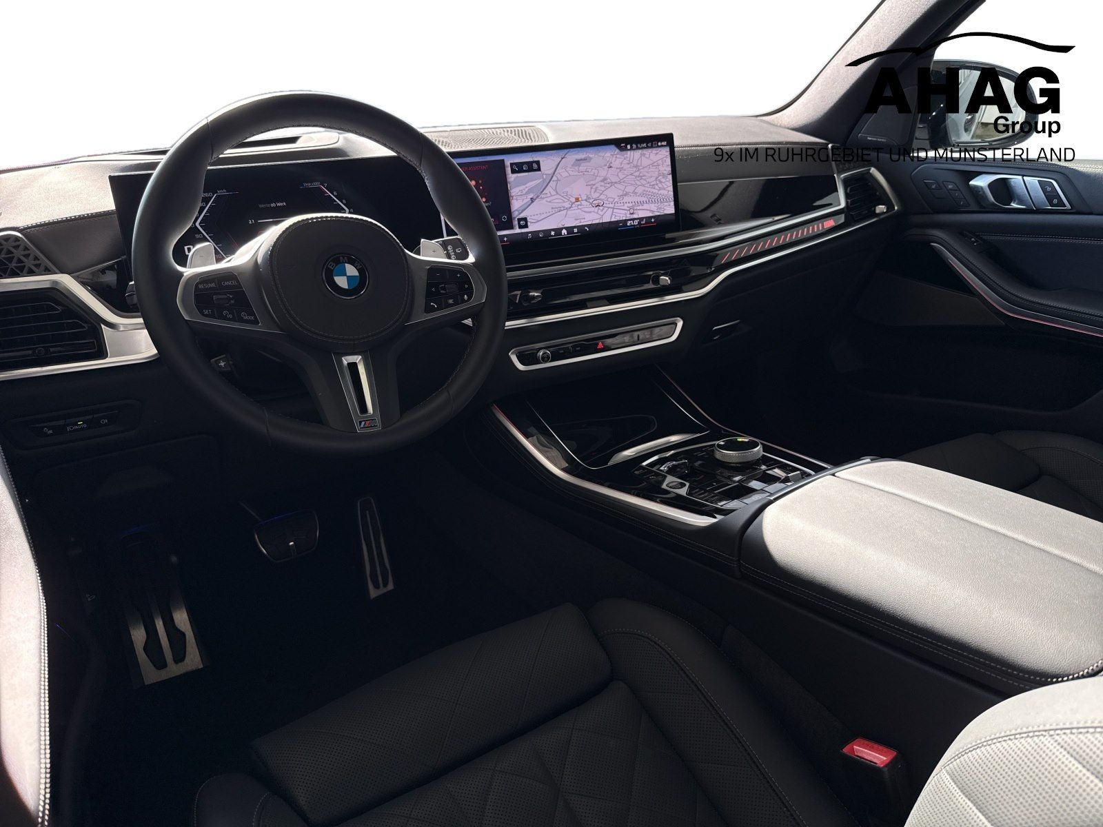 BMW X5 M60i xDrive PanoSky AHK Luftfed.StHz.H/K 360°