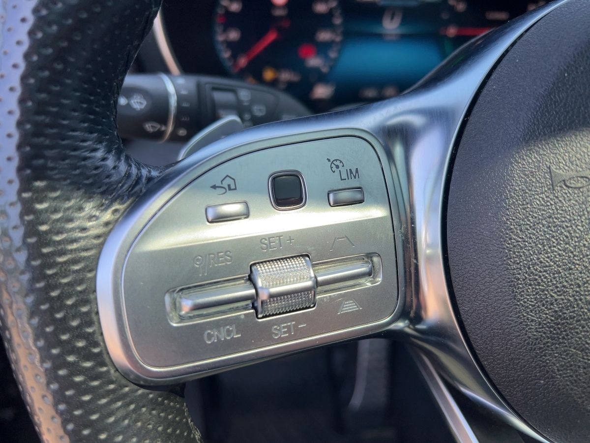 Mercedes-Benz GLC 300 de 4Matic AMG Line - Samsaru's Car Outlet