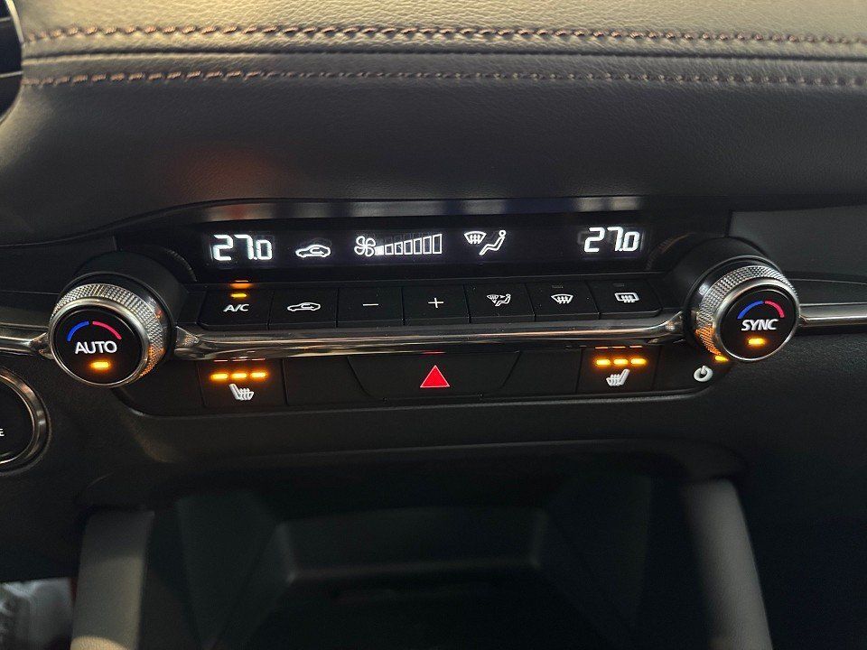 Mazda 3 e-SKYACTIV-X 186 6AT Exclusive-Line DASO DESI