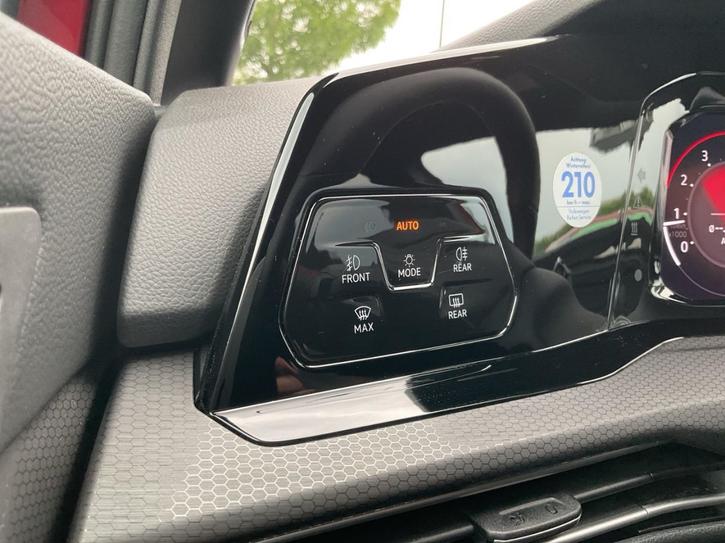 Volkswagen Golf GTI 8 VIII 2.0 TSI - Samsaru's Car Outlet