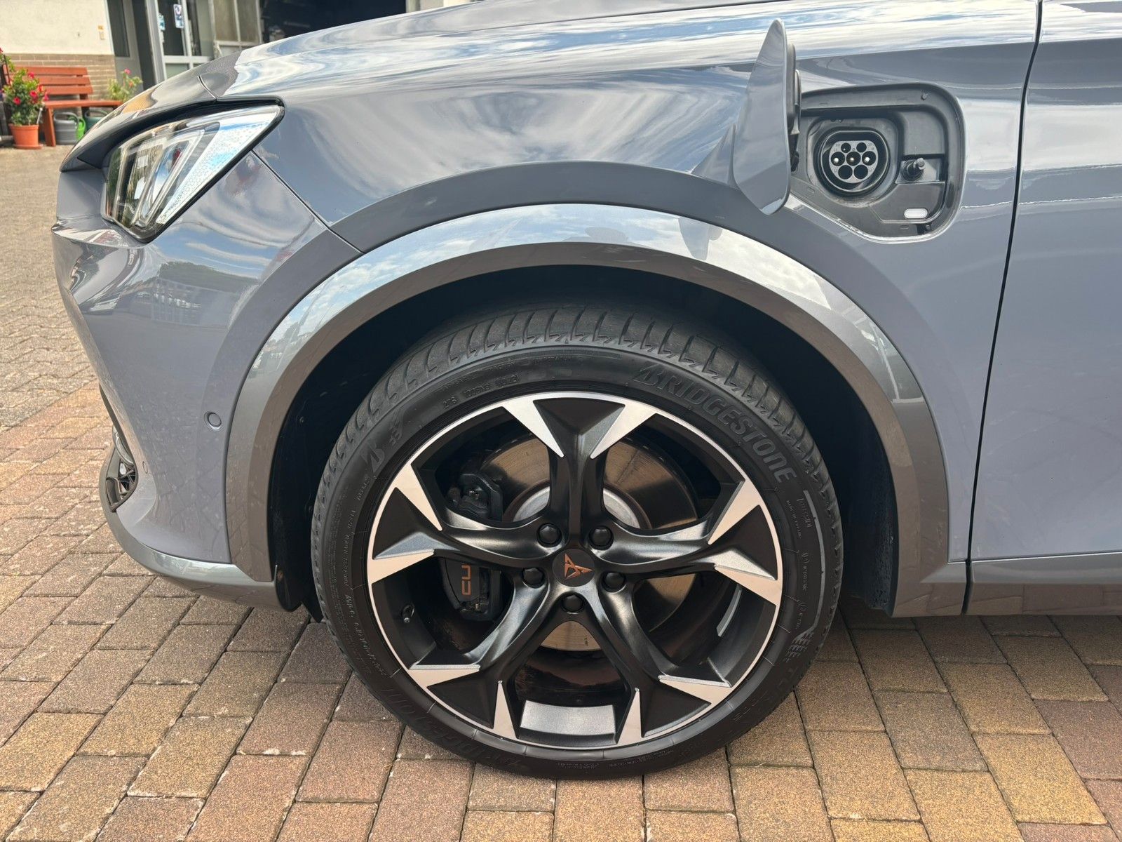 Cupra Formentor VZ e-Hybrid - Samsaru's Car Outlet