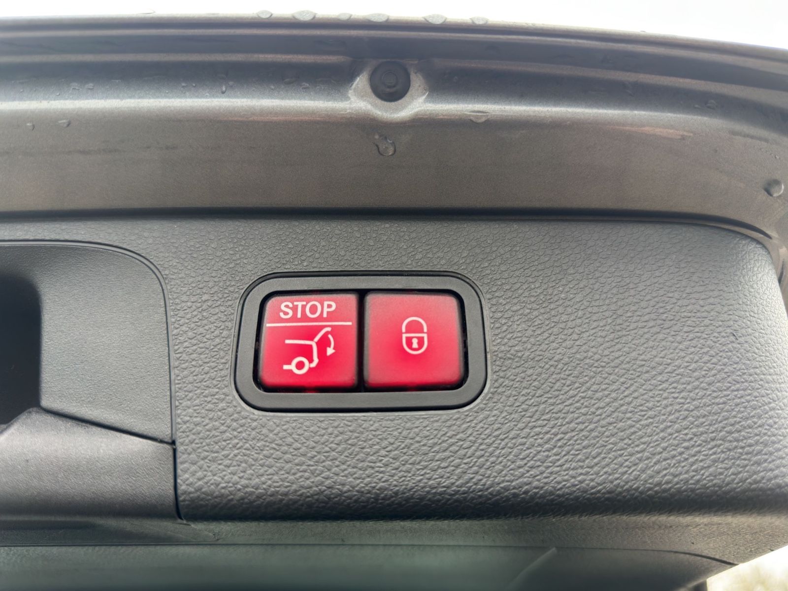 Mercedes-Benz GLC 300 de 4MATIC - Samsaru's Car Outlet