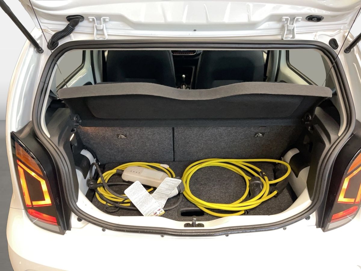 Volkswagen e-up! move up1 - Samsaru's Car Outlet