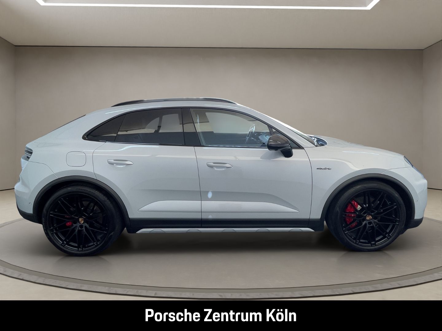Porsche Macan 4S Burmester InnoDrive HA-Lenkung Head-Up