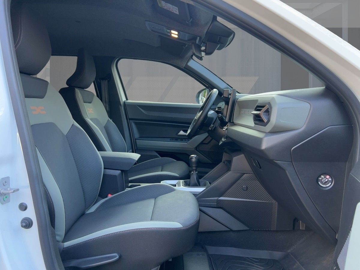Dacia Duster TCe 130 - Samsaru's Car Outlet