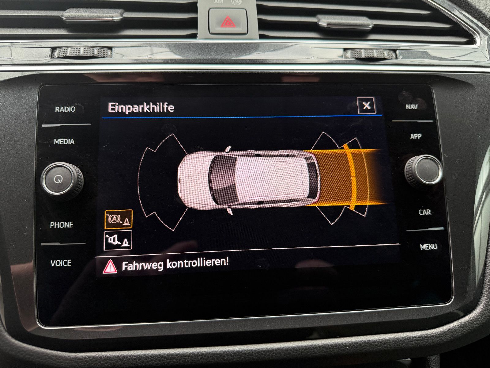 Volkswagen Tiguan TDI DSG 4m Urban Sport - Samsaru's Car Outlet