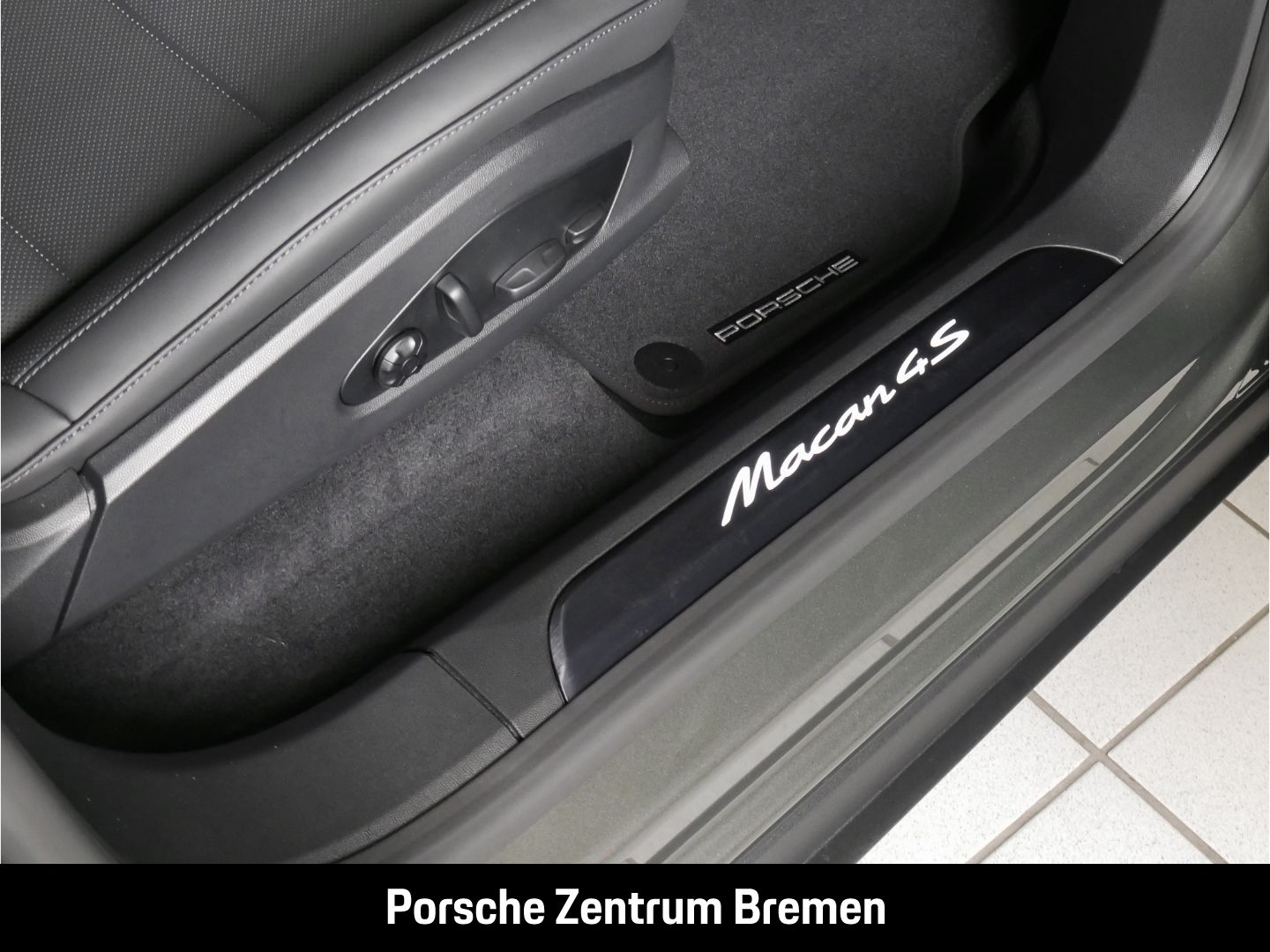Porsche Macan 4S Sportpaket - Samsaru's Car Outlet