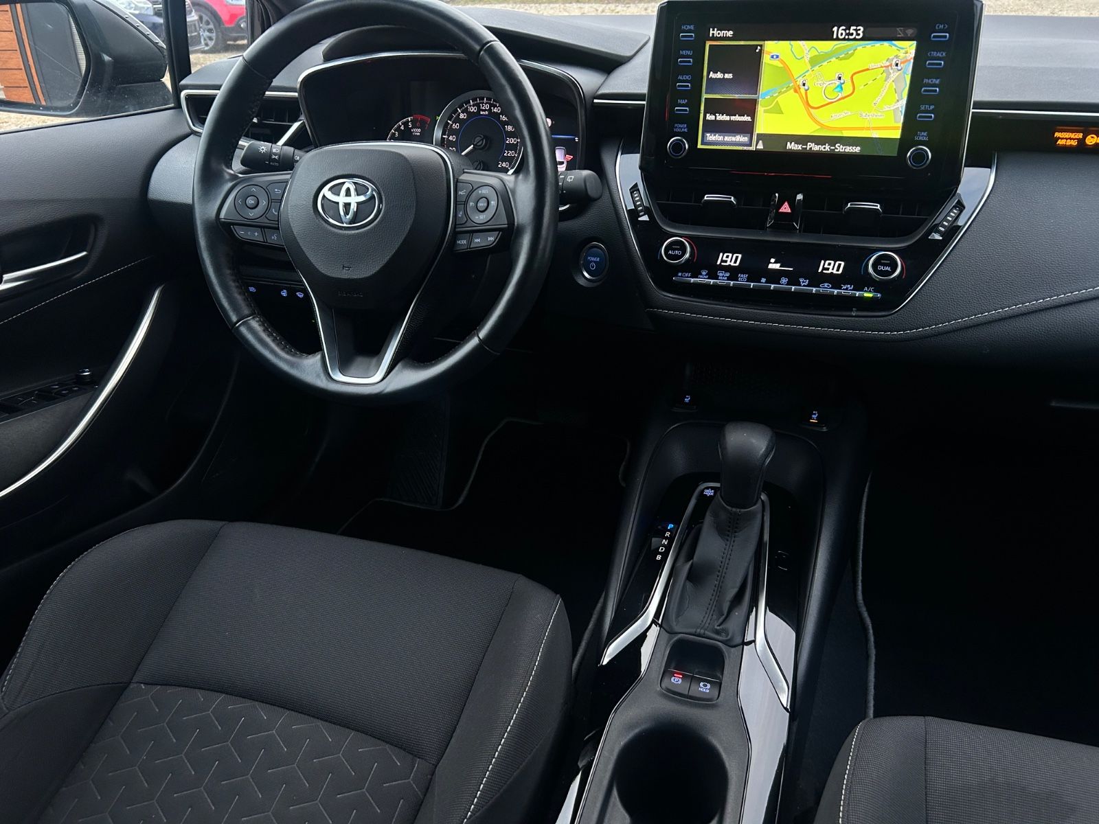 Toyota Corolla Touring Sports Hybrid Business Edition