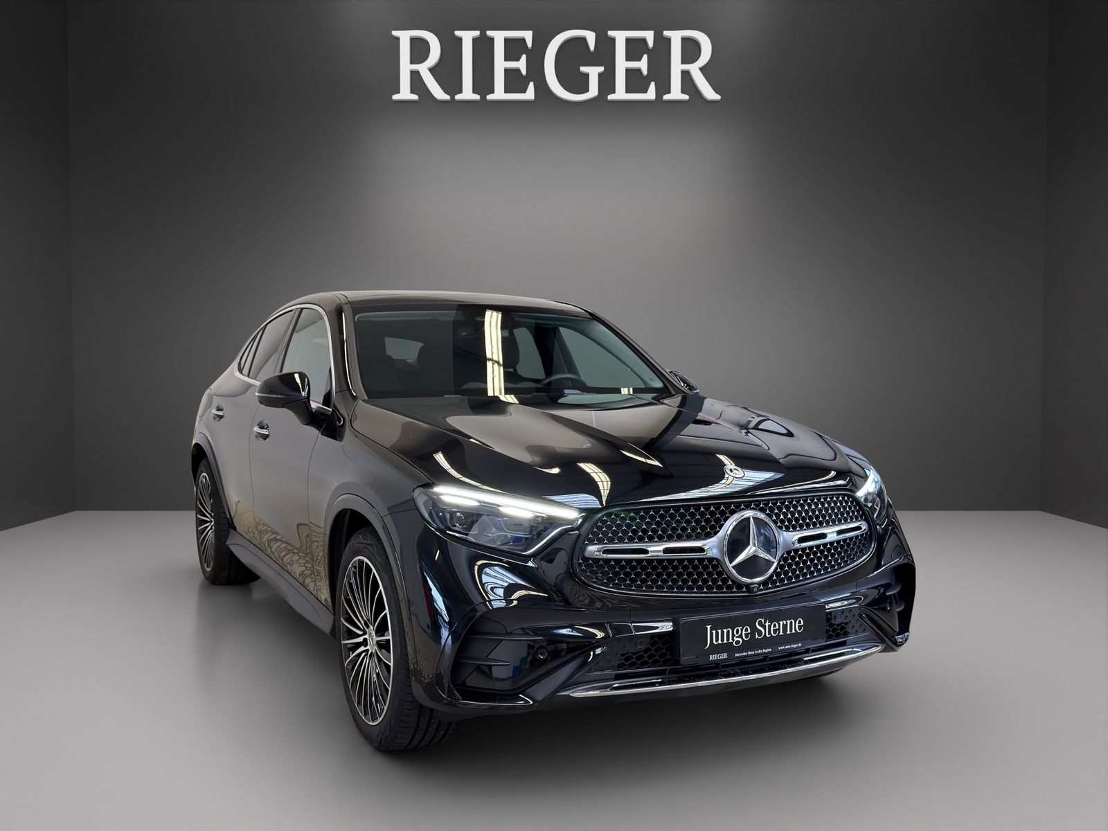 Mercedes-Benz GLC 300 d 4M AMG Premium Plus*AHK*Pano*HUD*20"*+