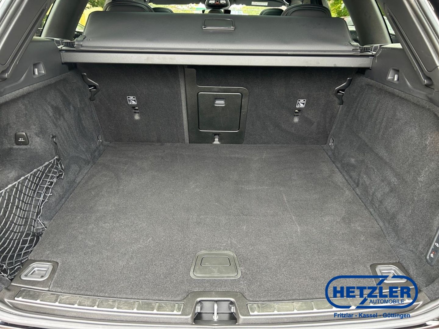 Volvo XC60 Ultra Black Edition Recharge Plug-In Hybrid