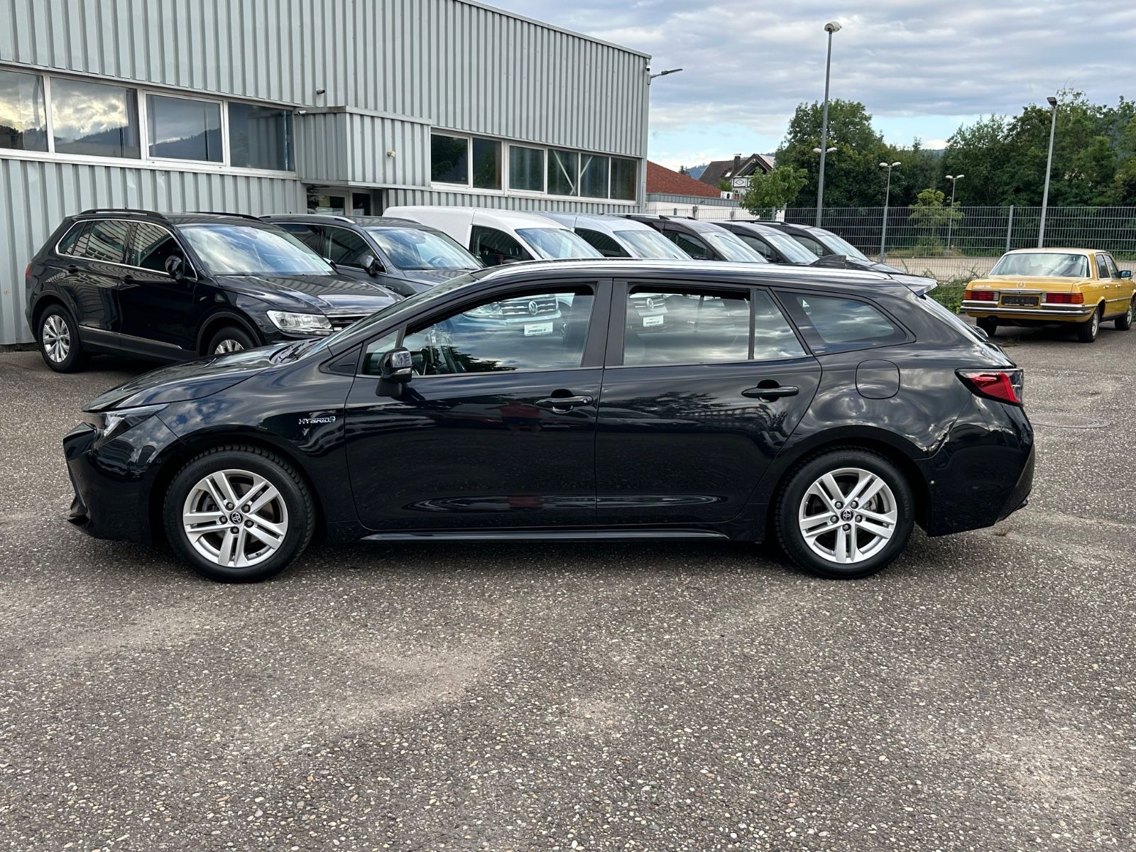 Toyota Corolla Touring Sports Hybrid - Samsaru's Car Outlet