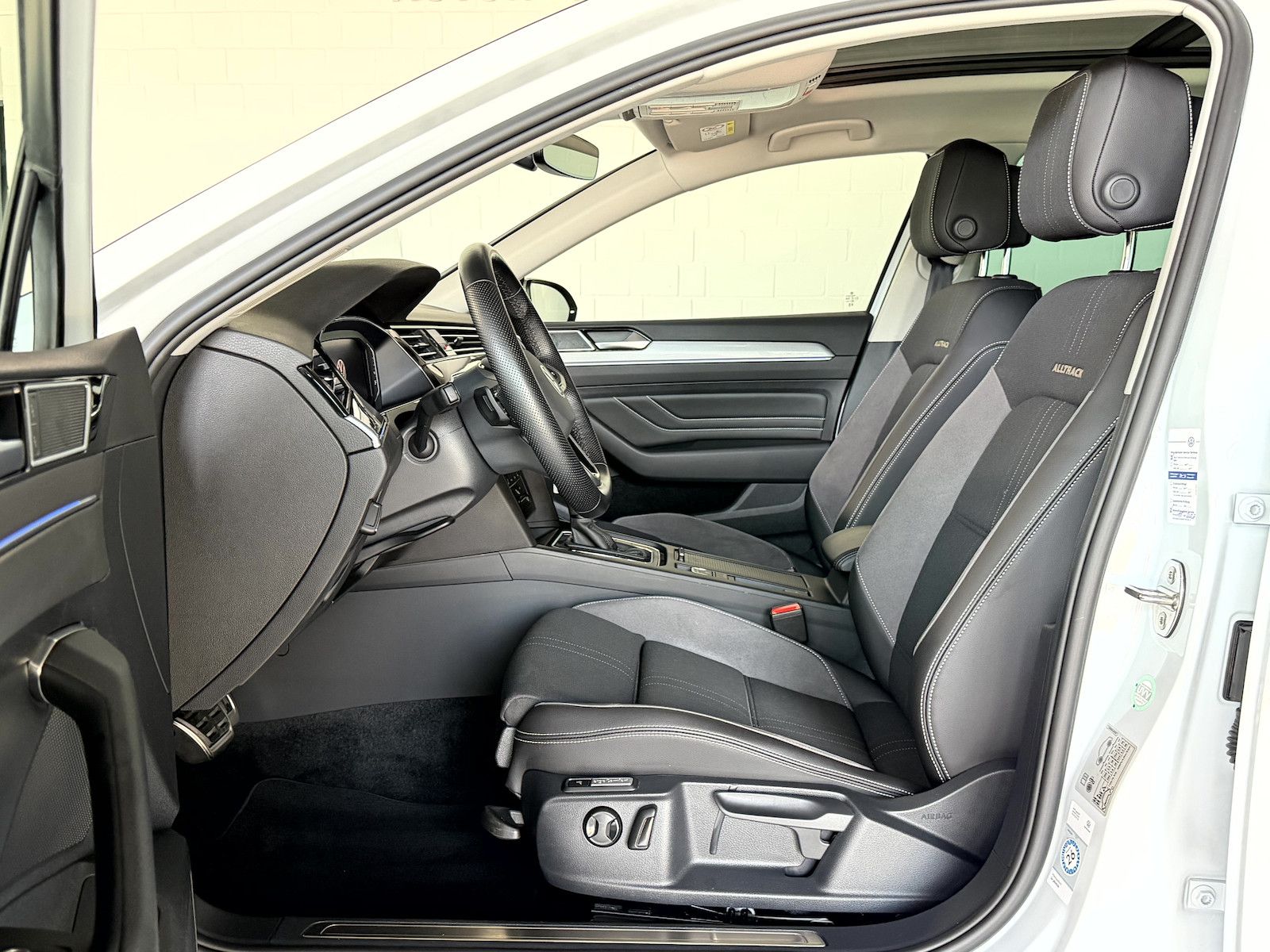 Volkswagen Passat Alltrack Variant 2.0 TDI DSG*Pano*AHK*LED