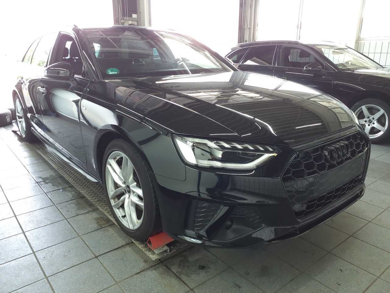Audi A4 Avant S line black 40 TFSI - Samsaru's Car Outlet