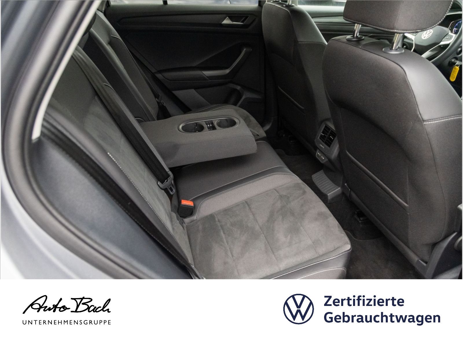 Volkswagen T-Roc 1.5 TSI Style DSG - Samsaru's Car Outlet