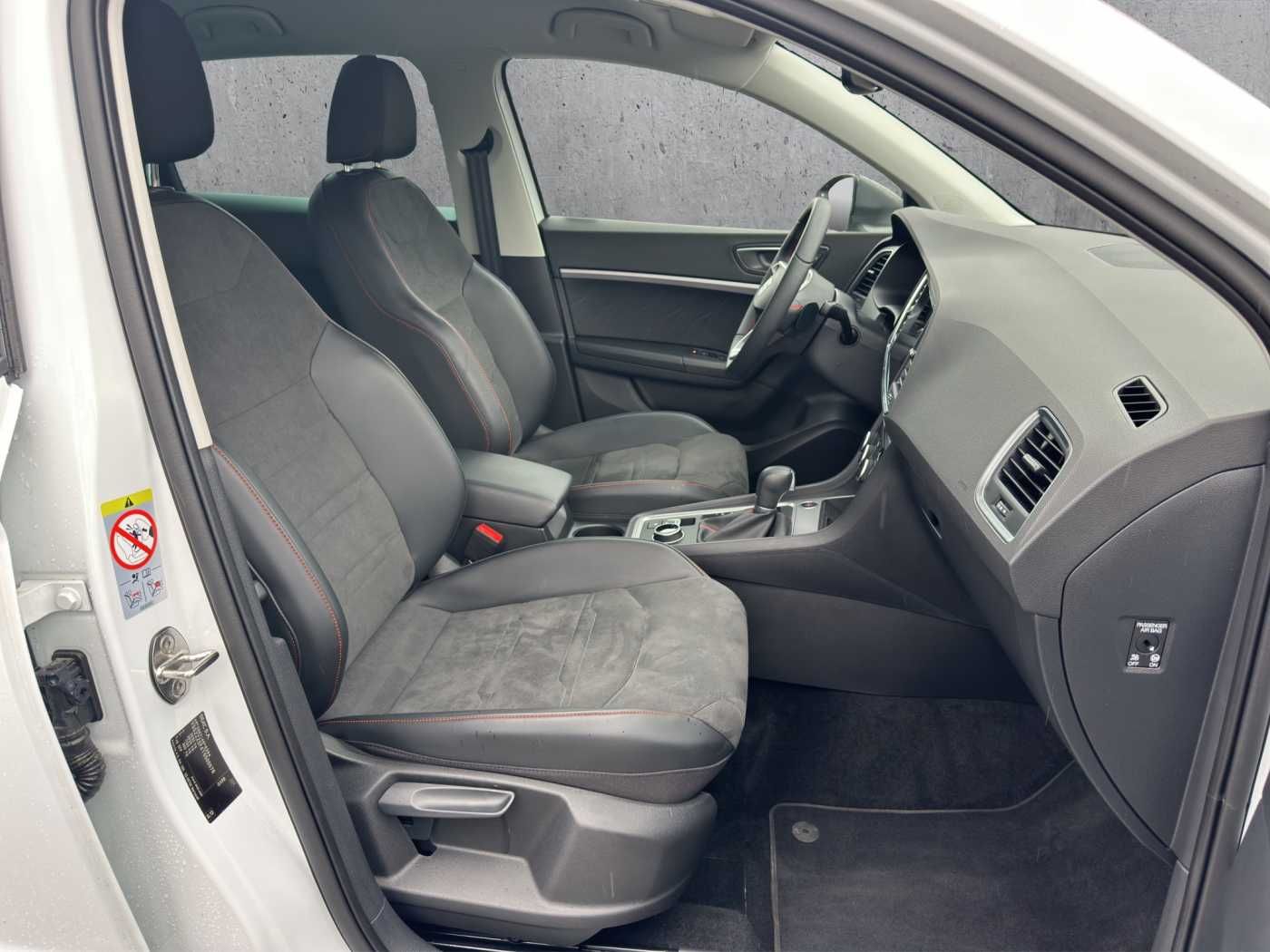 Seat Ateca 2.0 TDI FR //5 J. Garantie /Navi/Sitzheizu
