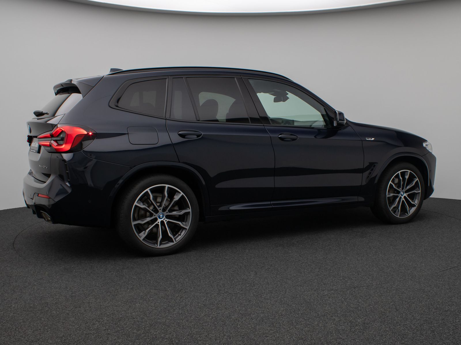 BMW X3 xD30e M Sport - Samsaru's Car Outlet