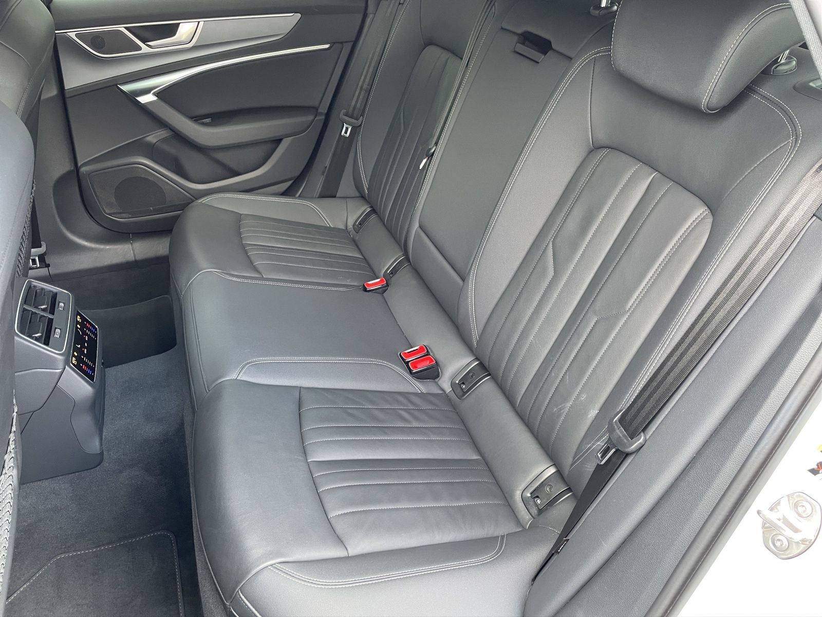 Audi A6 Avant 40 TDI S tronic advanced - Samsaru's Car Outlet