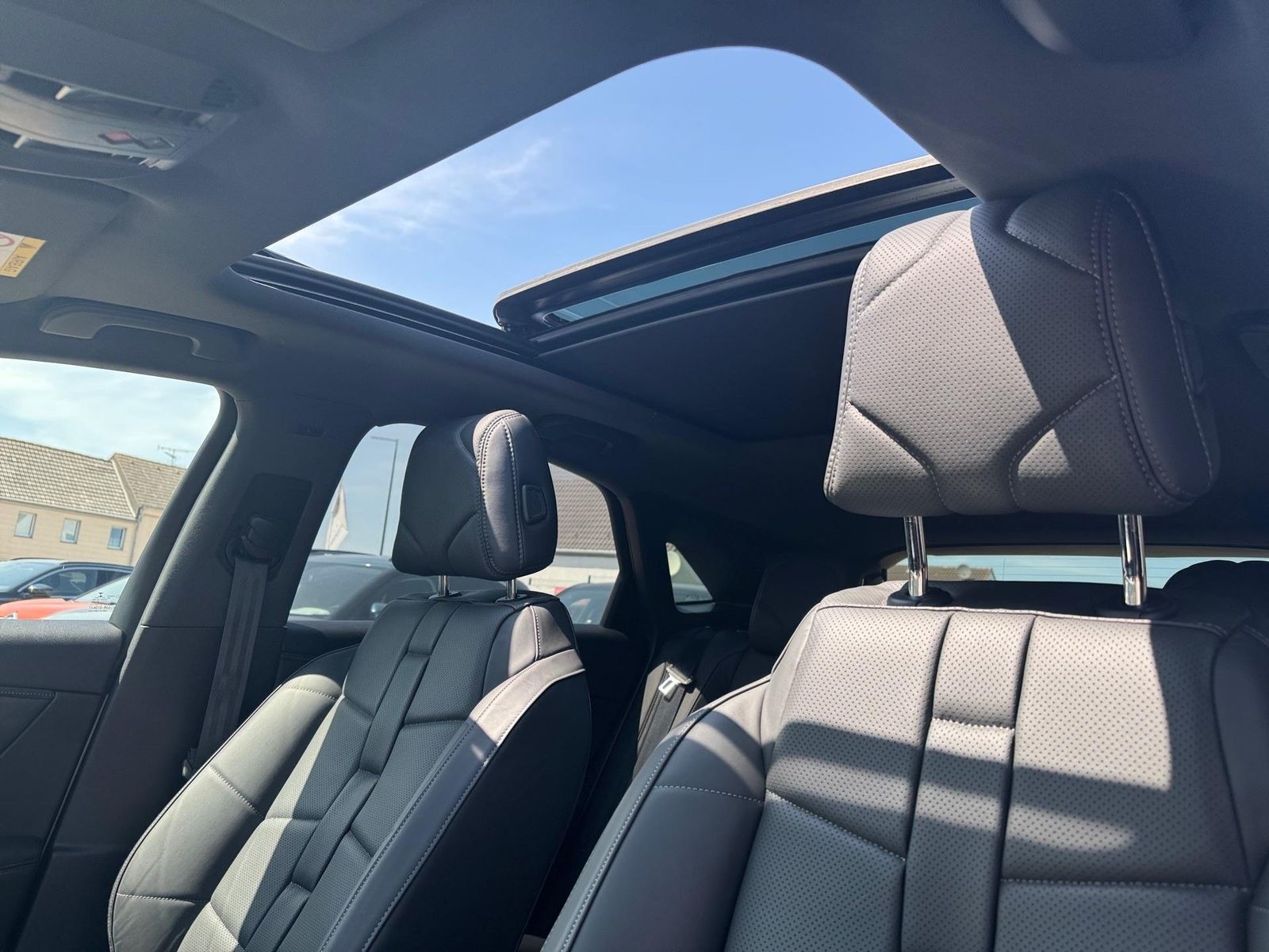 DS Automobiles DS7 CROSSBACK E-TENSE 225 RIVOLI,1.HAND,LEASING