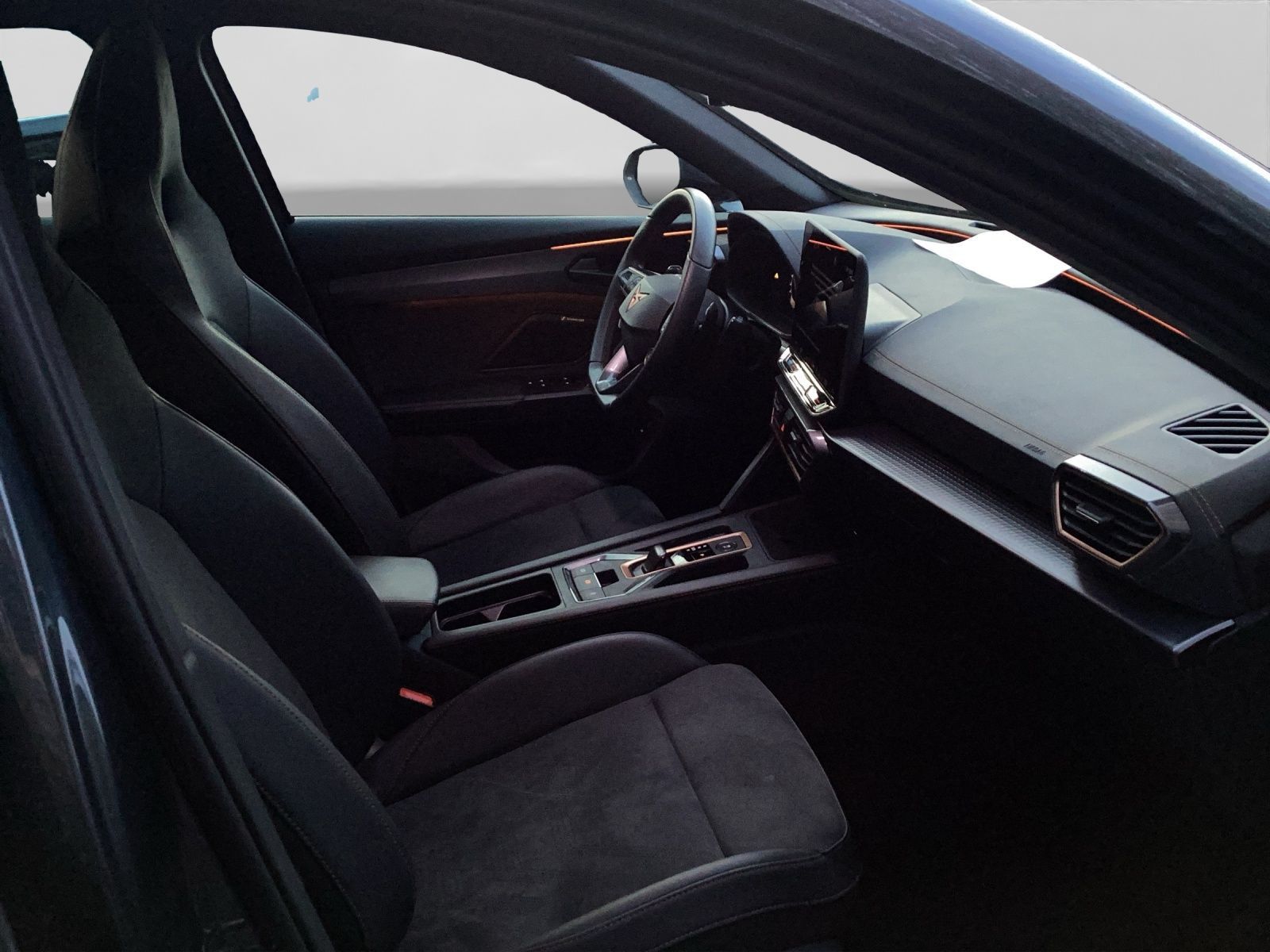 Cupra Formentor VZ 2.0 TSI PANO AHK SENNHEISER MATRIX