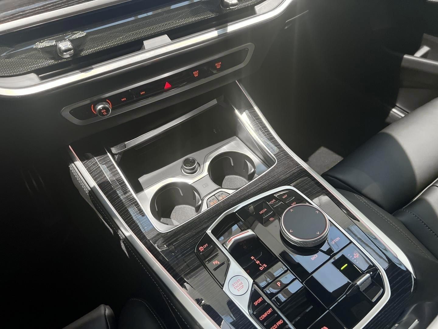BMW X5 30d M Sport Pro HUD AHK Pano Navi DA+ PA h/k