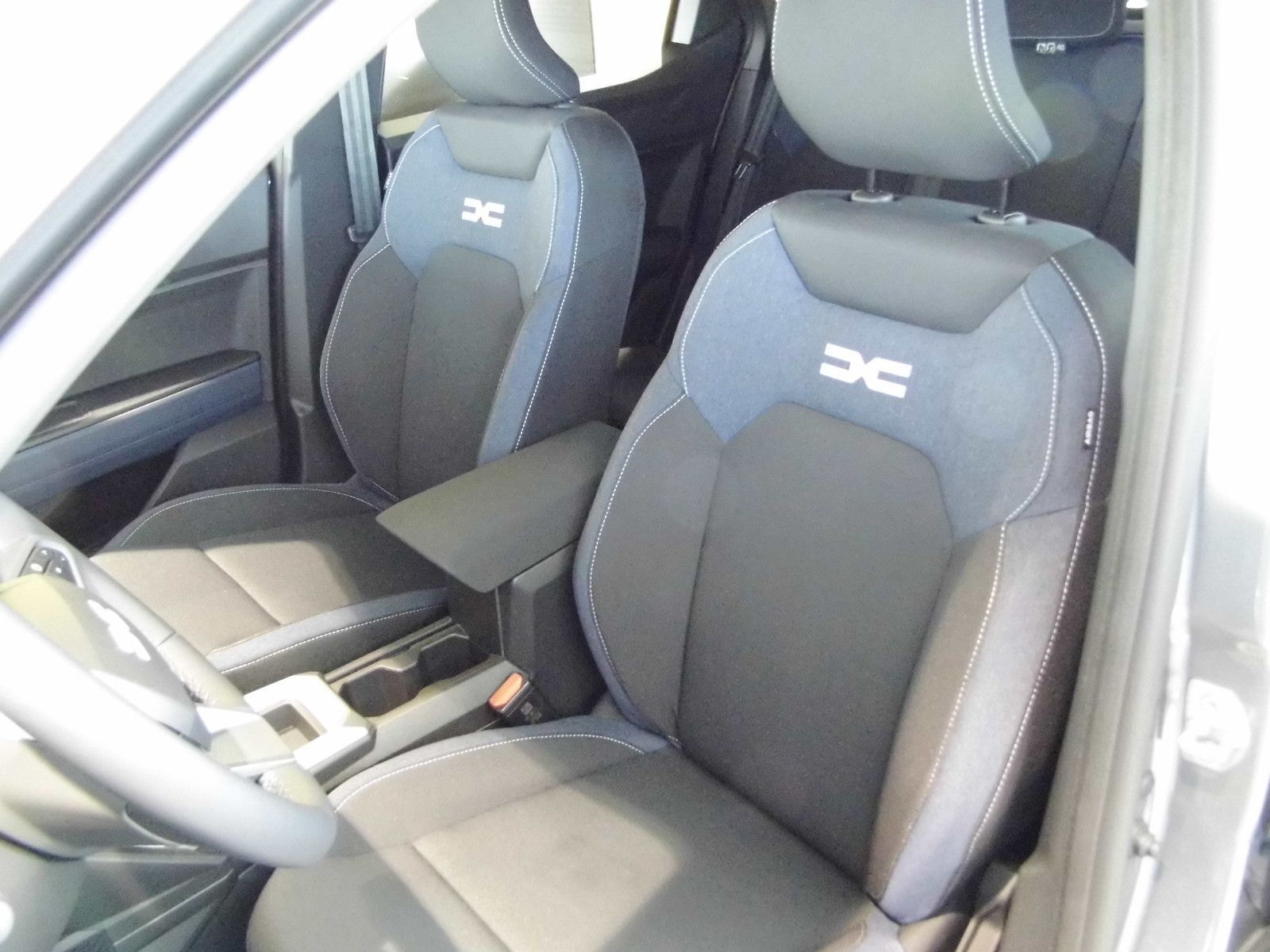 Dacia Duster III TCe 130 Journey - Samsaru's Car Outlet