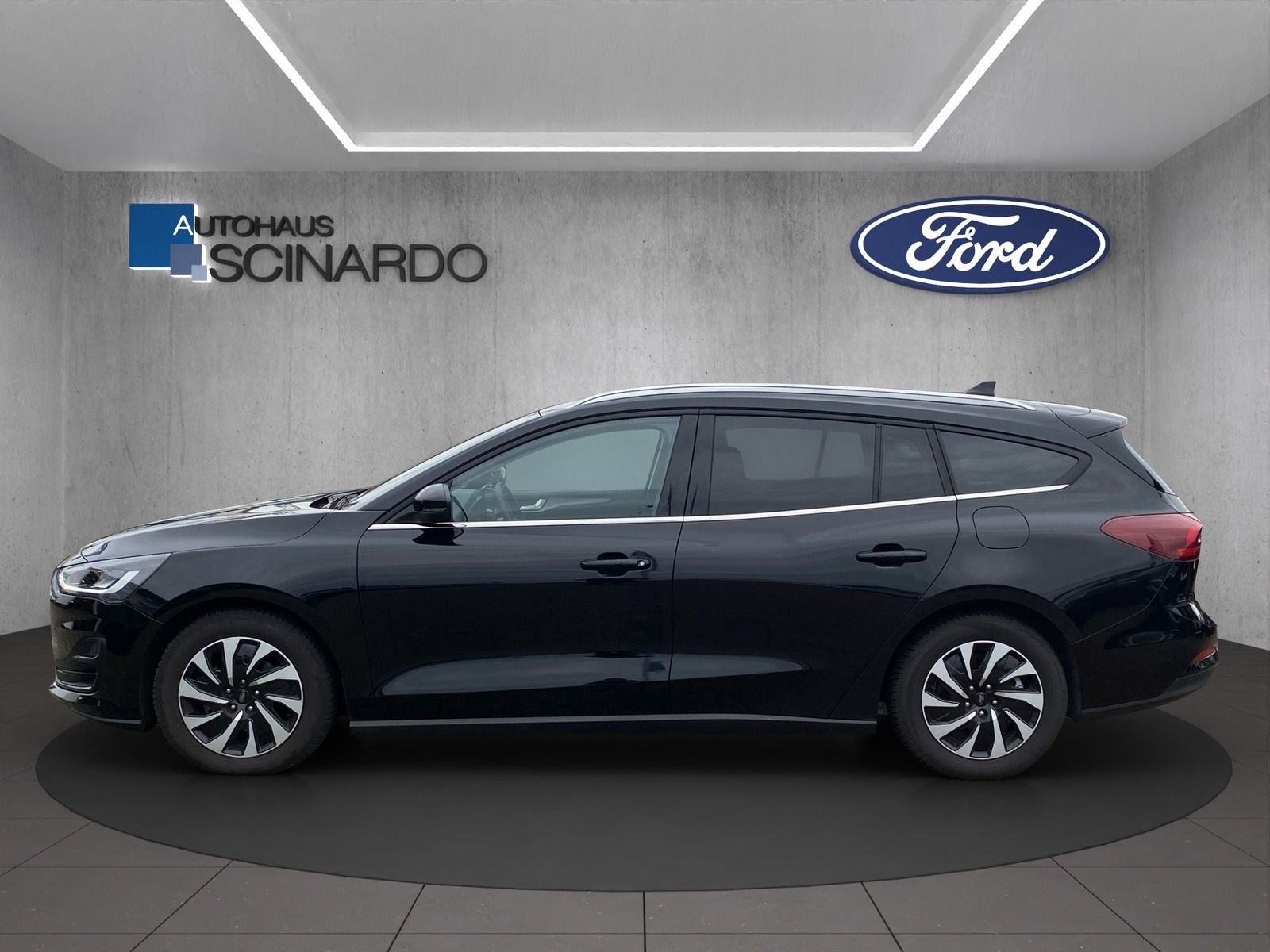 Ford Focus Turnier 1.5 EB Titanium Aut.*Navi*LED*RFK