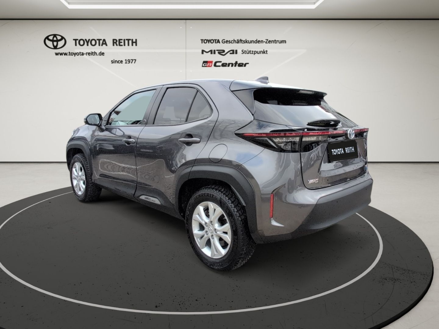 Toyota Yaris Cross Hybrid FWD Team Deutschland LED Appl