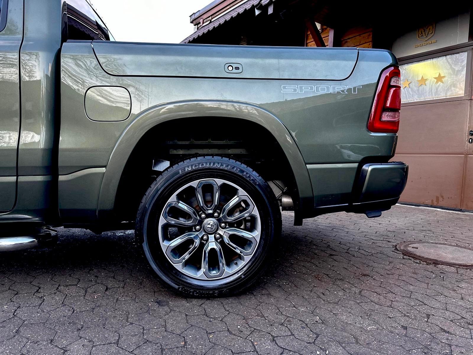 Dodge LARAMIE*5.7*LPG*AHK*NAVI*PDC*RAMBOX*GARANTIE*