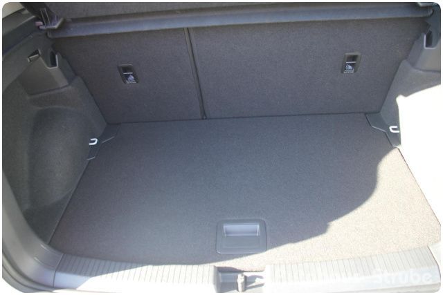 Volkswagen T-Cross Style R-Line - Samsaru's Car Outlet