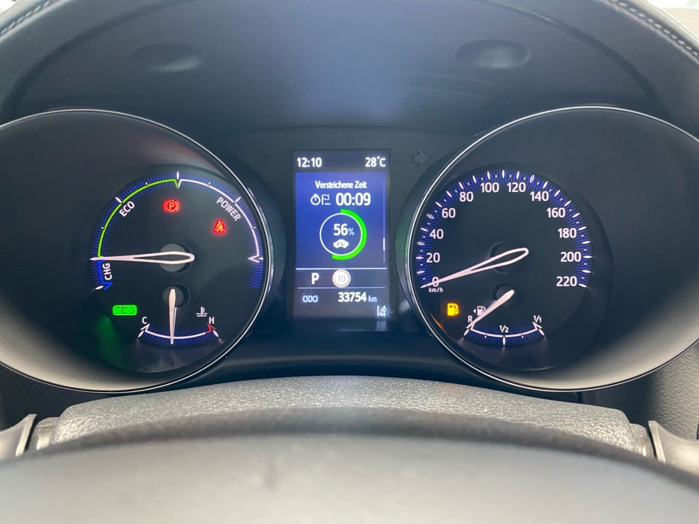 Toyota C-HR 1.8 Hybrid Team - Samsaru's Car Outlet