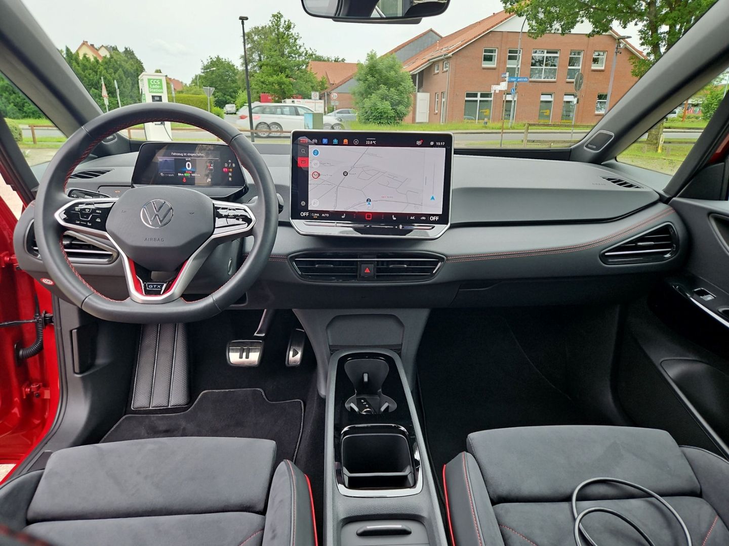 Volkswagen ID.3 GTX 84 kWh MATRIX ACC DCC HUD PANO WP AHK L