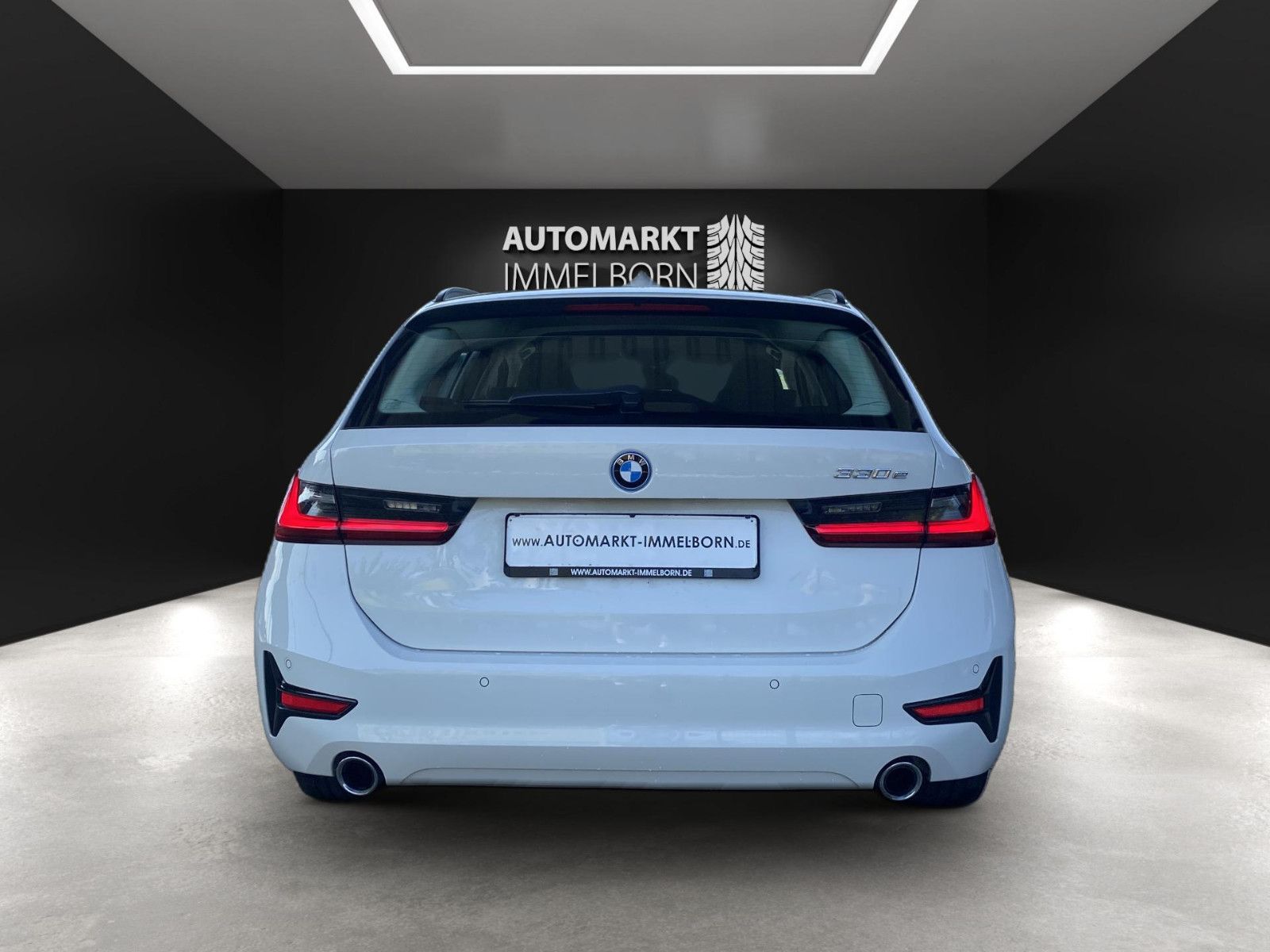 BMW 330 e - Samsaru's Car Outlet