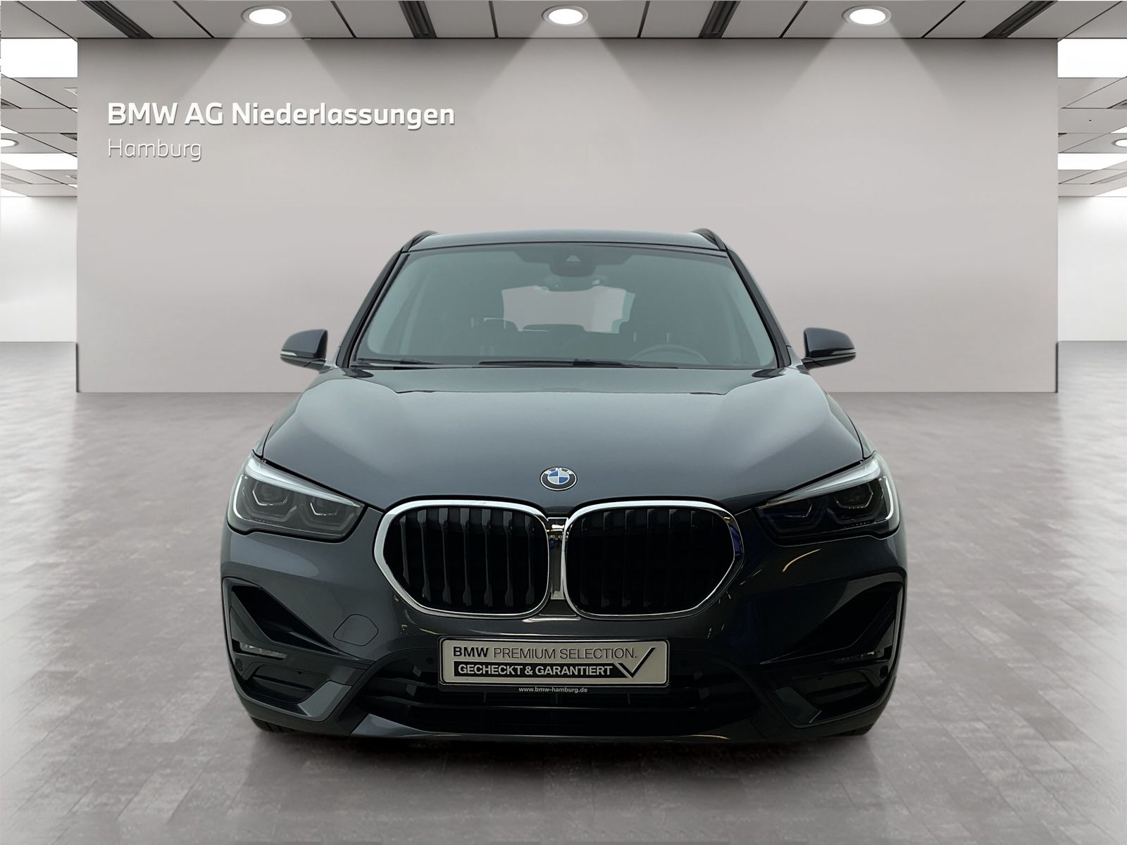 BMW X1 xDrive25e Sport Line - Samsaru's Car Outlet