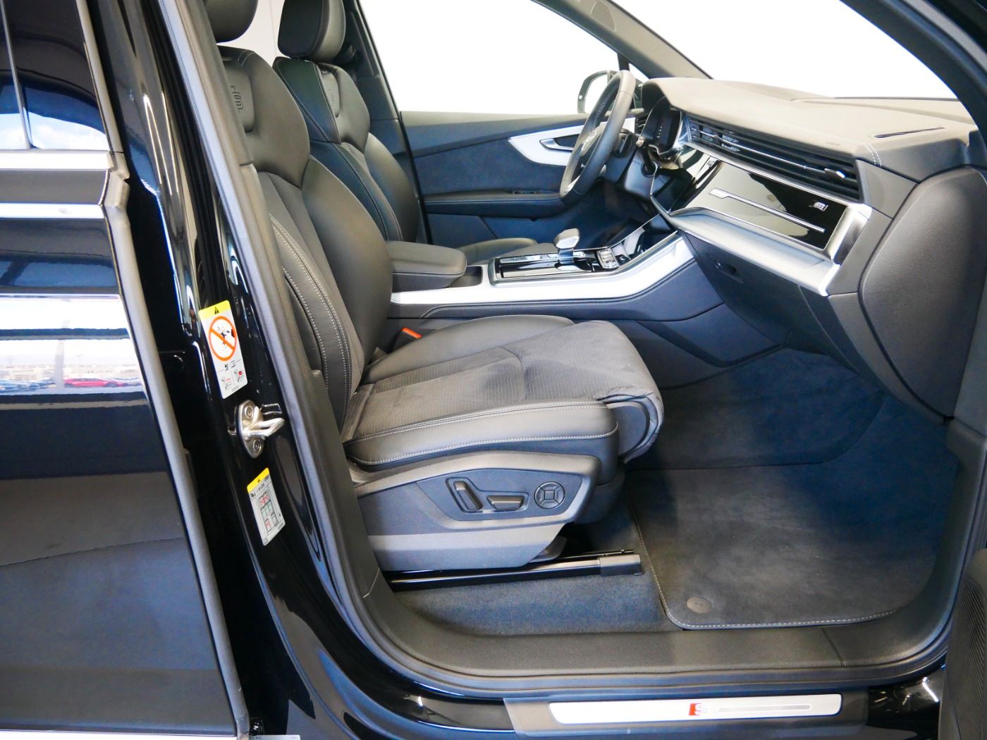 Audi Q7 50 TDI S line tiptr. MATRIX AHK PANO