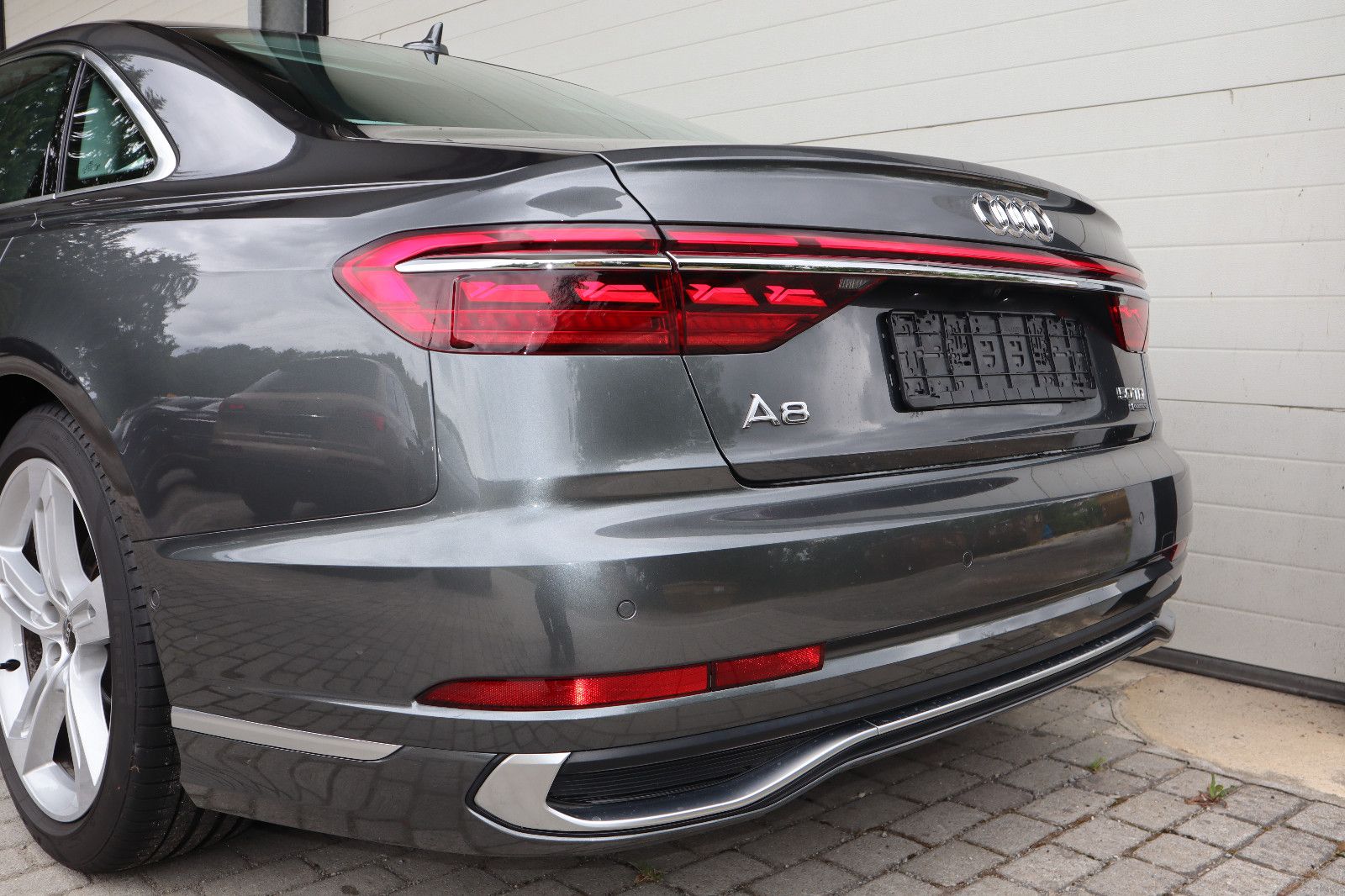 Audi A8 50 TDI exclusive S-LINE - Samsaru's Car Outlet