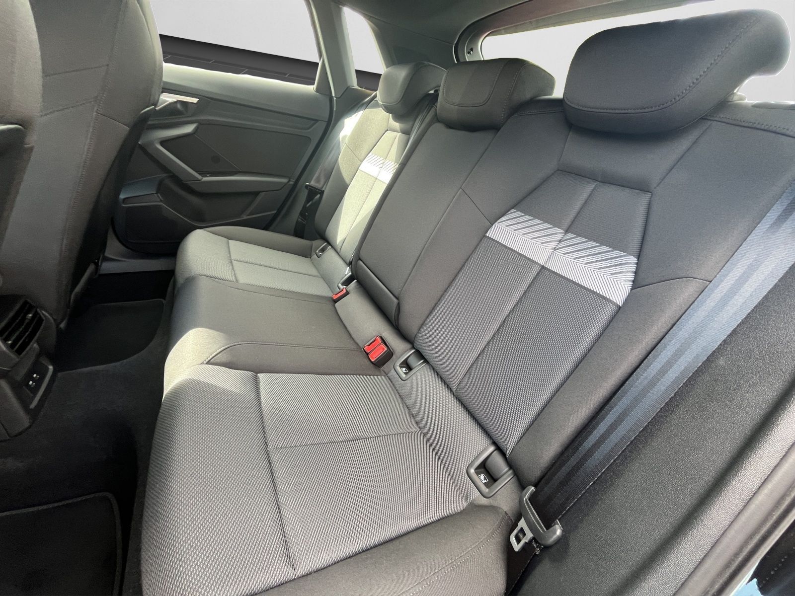 Audi A3 Sportback 35 TDI advanced Navi, LED, SHZ