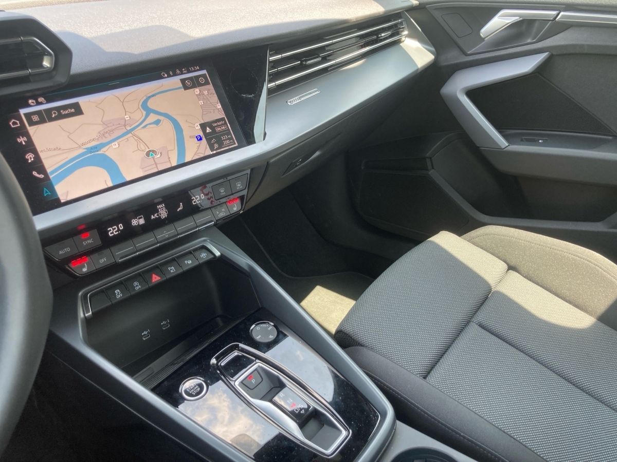 Audi A3 Limousine ADVANCED 30TFSI - Samsaru's Car Outlet