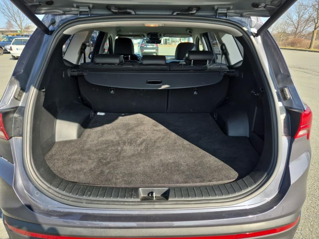 Hyundai TM Santa Fe HEV 1.6 T-GDI Trend 4x4 - Samsaru's Car Outlet