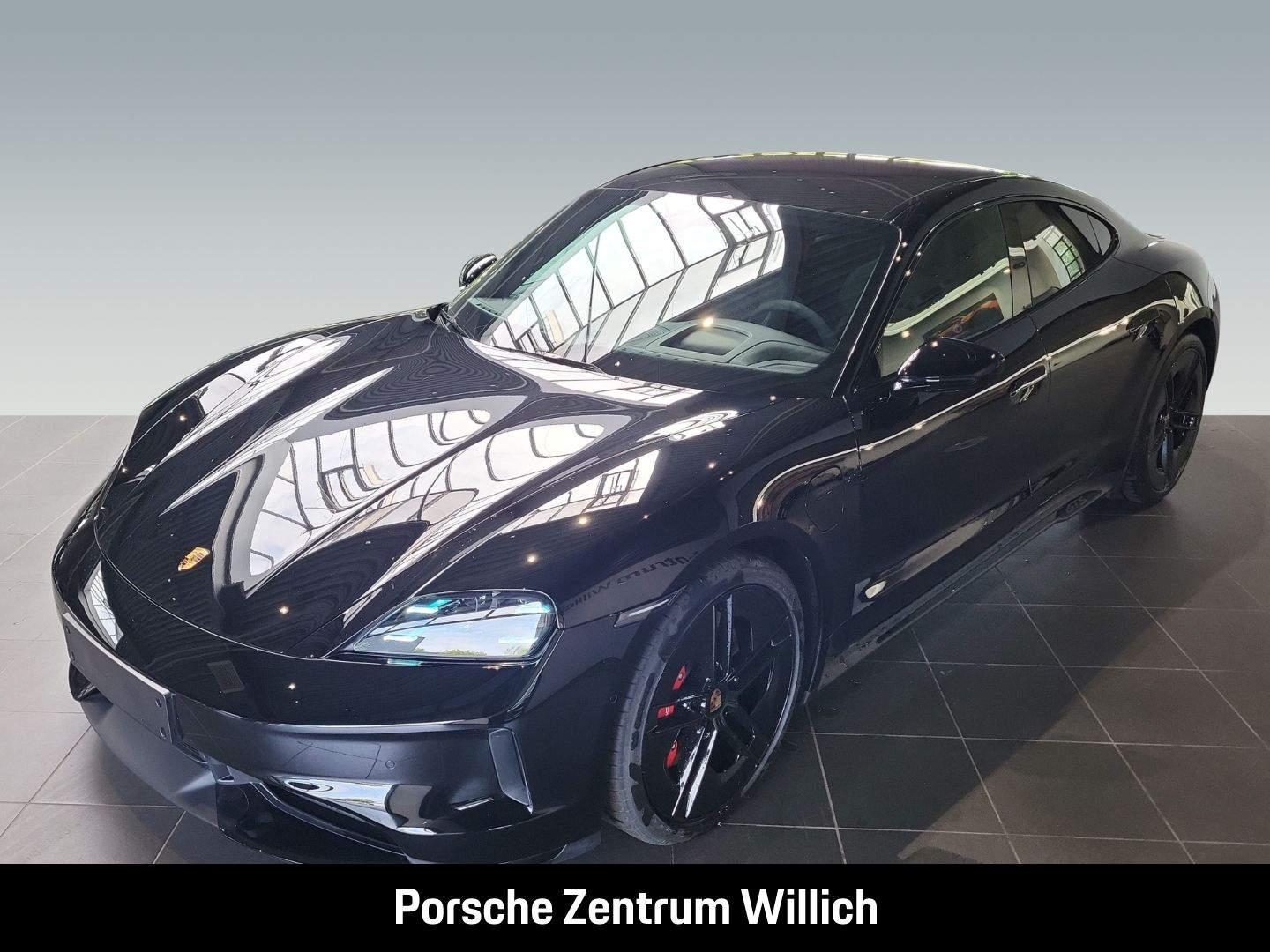 Porsche Taycan GTS HA-Lenkung Active-Ride Head-Up