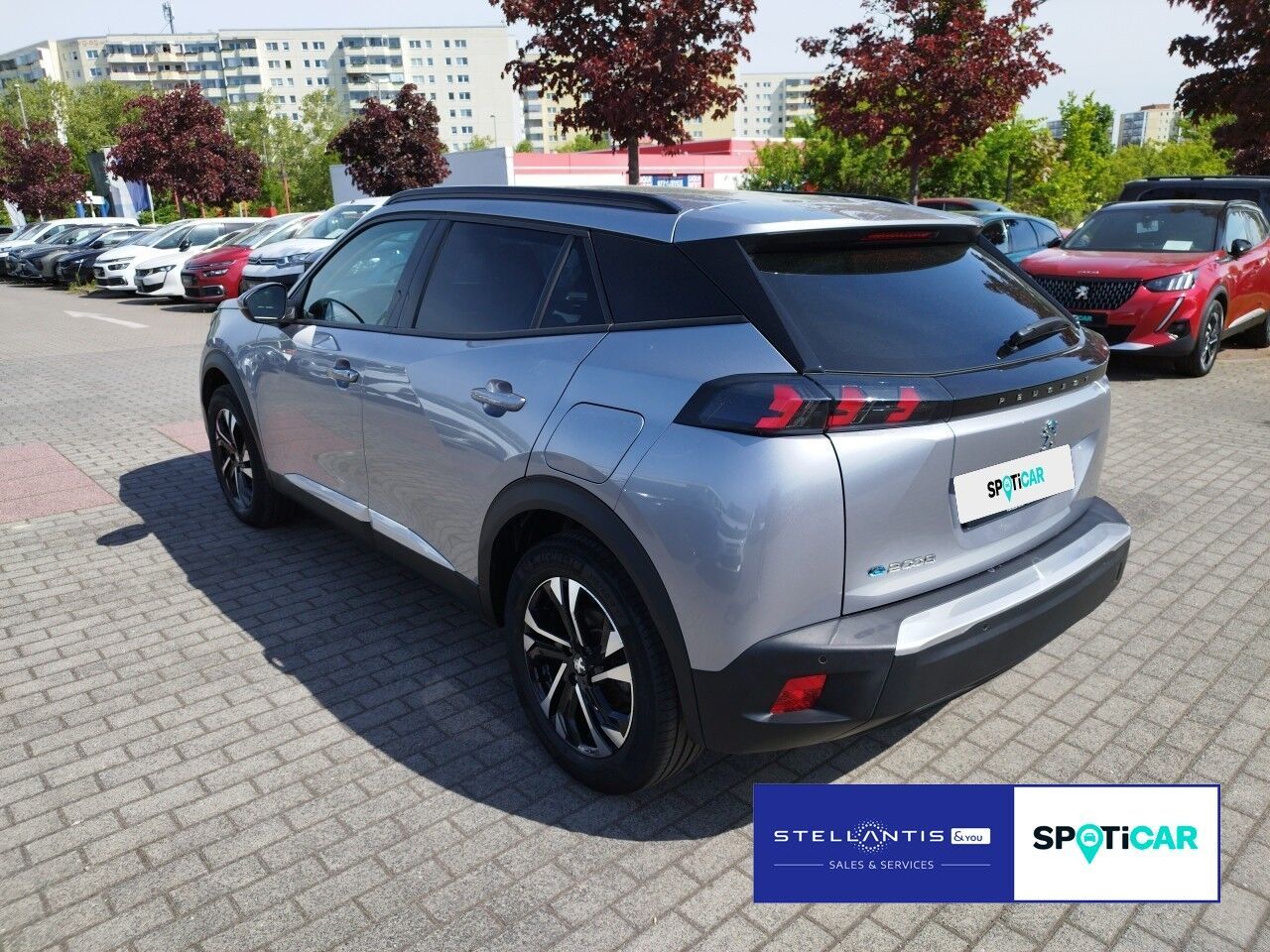 Peugeot 2008 Allure 136 Elektro - Samsaru's Car Outlet